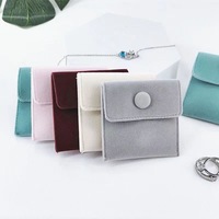 Pochette de rangement pour bijoux en velours flanelle double face avec fermeture à pression, multi-usages pour bagues, bracelets, pochettes à bijoux de luxe en fausse fourrure