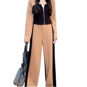 Ensemble de survêtement d'été 2 pièces pour femme, coupe classique, couleur unie, pull décontracté, tenue de sport, haut court respirant en Spandex/Coton - Product Image 1