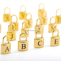 Bijoux personnalisés en acier inoxydable et or 18 carats Colliers à breloques en forme de cadenas avec gravure et initiales pour femmes