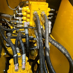 รถขุดไฮดรอลิกมือสอง Komatsu PC130 13 ตัน สภาพ 95% ราคาถูก นำเข้าจากญี่ปุ่น พร้อมใบรับรอง CE/EPA - Product Image 6