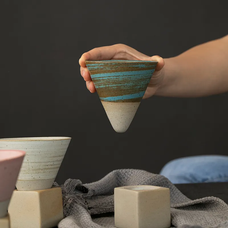 レトロコーヒーカップクリエイティブクロスボーダーセラミックティーカップ日本の粗い陶器マグクレイファンネルカップ