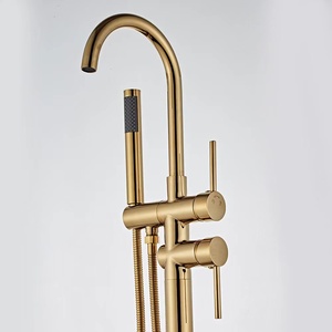 Ensemble de robinetterie de baignoire autoportante en <span class=keywords><strong>laiton</strong></span> chromé doré pour projets hôteliers de luxe, <span class=keywords><strong>avec</strong></span> <span class=keywords><strong>mitigeur</strong></span> de douche moderne effet pluie et <span class=keywords><strong>douchette</strong></span> à main - Product Image 3
