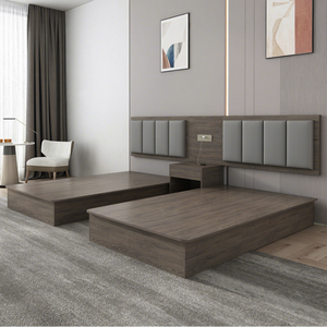 Suite <span class=keywords><strong>de</strong></span> <span class=keywords><strong>lit</strong></span> double en bois gris pour hôtel, avec tête <span class=keywords><strong>de</strong></span> <span class=keywords><strong>lit</strong></span> rembourrée à quatre compartiments, rangement intégré et rainures verticales lumineuses - Product Image 3