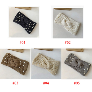 Cerchietti in maglia <span class=keywords><strong>di</strong></span> perle autunno e inverno eleganti temperamento accessori per capelli caldi a prova <span class=keywords><strong>di</strong></span> freddo fascia da donna in lana attorcigliata - Product Image 4