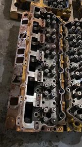 2030927 3197268 7J9730 2690381 1080887 1505907 2772525 4T0862 2073674 0R1096 Ensemble de culasse du moteur bulldozer - Product Image 4