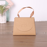 Boîte cadeau en cuir portable de petite taille, style sac à main, sac cadeau, boîte sac à main blanche, boîte d'emballage pour sucre