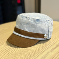 Gorra ecuestre de mezclilla para mujer, estilo vintage, con visera suave y ajuste cómodo para equitación, actividades al aire libre y uso diario.