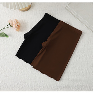 Pantaloncini di Sicurezza da Donna a Gamba Larga Anti-Esposizione a Vita Media-Alta, in Seta Ghiaccio Effetto <span class=keywords><strong>Nudo</strong></span>, Leggeri, Traspiranti e Antibatterici - Product Image 4