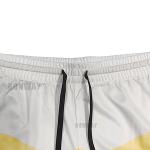 Shorts <span class=keywords><strong>de</strong></span> sport pour hommes en polyester pour la course à pied, l'entraînement, le basketball, la <span class=keywords><strong>salle</strong></span> <span class=keywords><strong>de</strong></span> sport, 5 pouces, maille respirante, séchage rapide, shorts <span class=keywords><strong>de</strong></span> sport personnalisés - Product Image 4