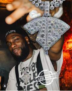 Ciondolo con Lettera Personalizzata 3D - Collana Hip Hop in Oro 9K-18K con Diamanti Baguette VVS da Laboratorio (Certificato IGI) - Product Image 6