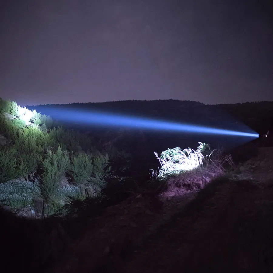 Uzun menzilli LED el feneri Torch 1km el feneri taktik