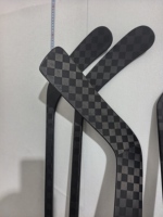 Bâton de hockey sur glace en fibre de carbone moulé d'une seule pièce pour usage senior/jeunesse