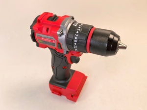 Taladro Atornillador Milwaukee de 18V con Mandril de 10mm y Alto Torque para Reparaciones Domésticas y Trabajos de Construcción - Product Image 3