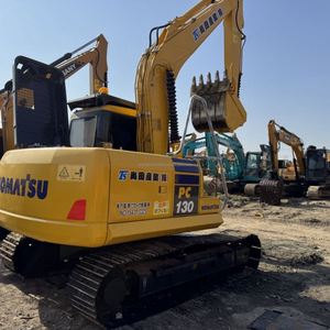 Excavatrice sur chenilles Komatsu PC130 d'occasion de haute qualité avec toutes les pièces d'origine, prête pour des travaux intensifs - Product Image 1