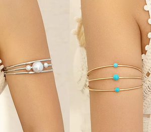 Brazalete Ajustable Abierto de Diseño Clásico con Múltiples Capas de Perlas de Imitación y Turquesa - Product Image 1