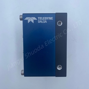 Caméra de vision industrielle haute vitesse DAL&SA P4-CC-08K03T-01-R 8K Trilineaire couleur à balayage linéaire, caméra CMOS avec monture M72 pour inspection web - Product Image 1