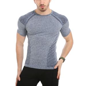 Nouveau style Vente en gros Vêtements de sport Fitness Entraînement Vêtements de sport pour hommes Gym Sport T-shirt sans couture - Product Image 1