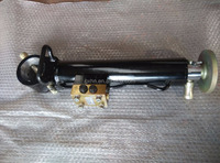 Cylindre hydraulique avec verrouillage mécanique à utiliser pour la jambe de soutien de semi-remorque