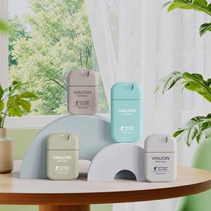 Botella de Spray con Forma de Tarjeta de Crédito en Color Degradado, Diseño Estético Moderno 2026 para Marketing en Redes Sociales, Accesorios de Belleza para Instagram - Product Image 5