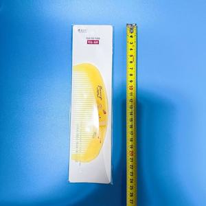 Nuevo peine de plástico irrompible de gran tamaño, práctico para uso doméstico y peinado, peine estampado color gelatina, disponible en - Product Image 5