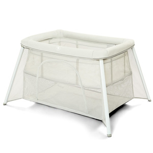 Cuna Plegable para Bebé, Corralito Portátil con Marco Metálico y Laterales de Malla, Cama para Recién Nacidos, Diseño Sencillo de Estilo Europeo - Product Image 1