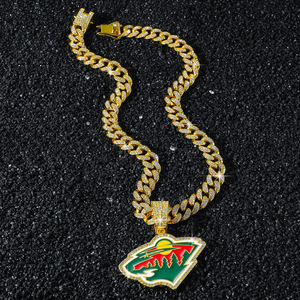 สร้อยคอจี้รูปสัตว์พร้อมโลโก้ทีมฮอกกี้น้ำแข็งแบบฮิปฮอปสุดฮิต ดีไซน์เฉพาะตัวสำหรับผู้ชาย สร้อยคอแฟชั่นขายส่ง - Product Image 3