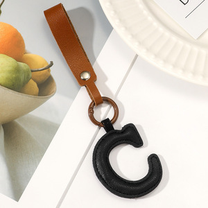 Llavero de Cuero Personalizable con 26 Letras, Colgante con Iniciales del Alfabeto para Regalo - Product Image 4