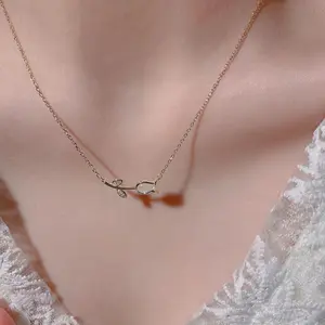 Mode vergoldete Edelstahl Blume Opal Halskette Luxus Tulpe Anhänger Schlüsselbein Kette Halskette Schmuck für Frauen Mädchen