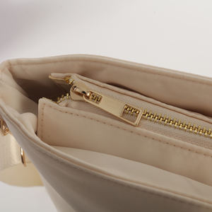 2023 Logo personnalisé sac fourre-tout réutilisable en Nylon cadeau professeur sac fourre-tout pliable Polyester épicerie sac fourre-tout brodé - Product Image 5