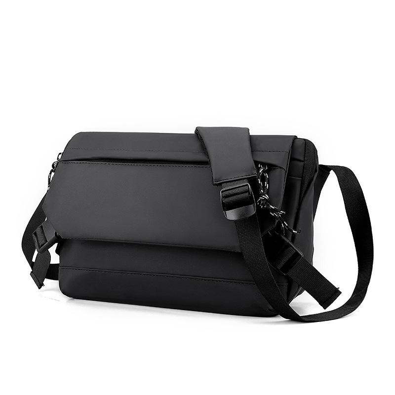 Versión mejorada en negro (compartimento de almacenamiento + llavero)