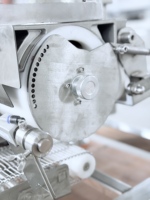 Machine industrielle de fabrication de galettes de viande, formeur de galettes de burger commercial avec moules pour usine