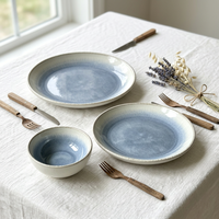 Vaisselle en céramique EKA peinte à la main, dégradé bleu de luxe, assiettes et bols en poterie à glaçure réactive pour la décoration haut de gamme de la maison et des mariages