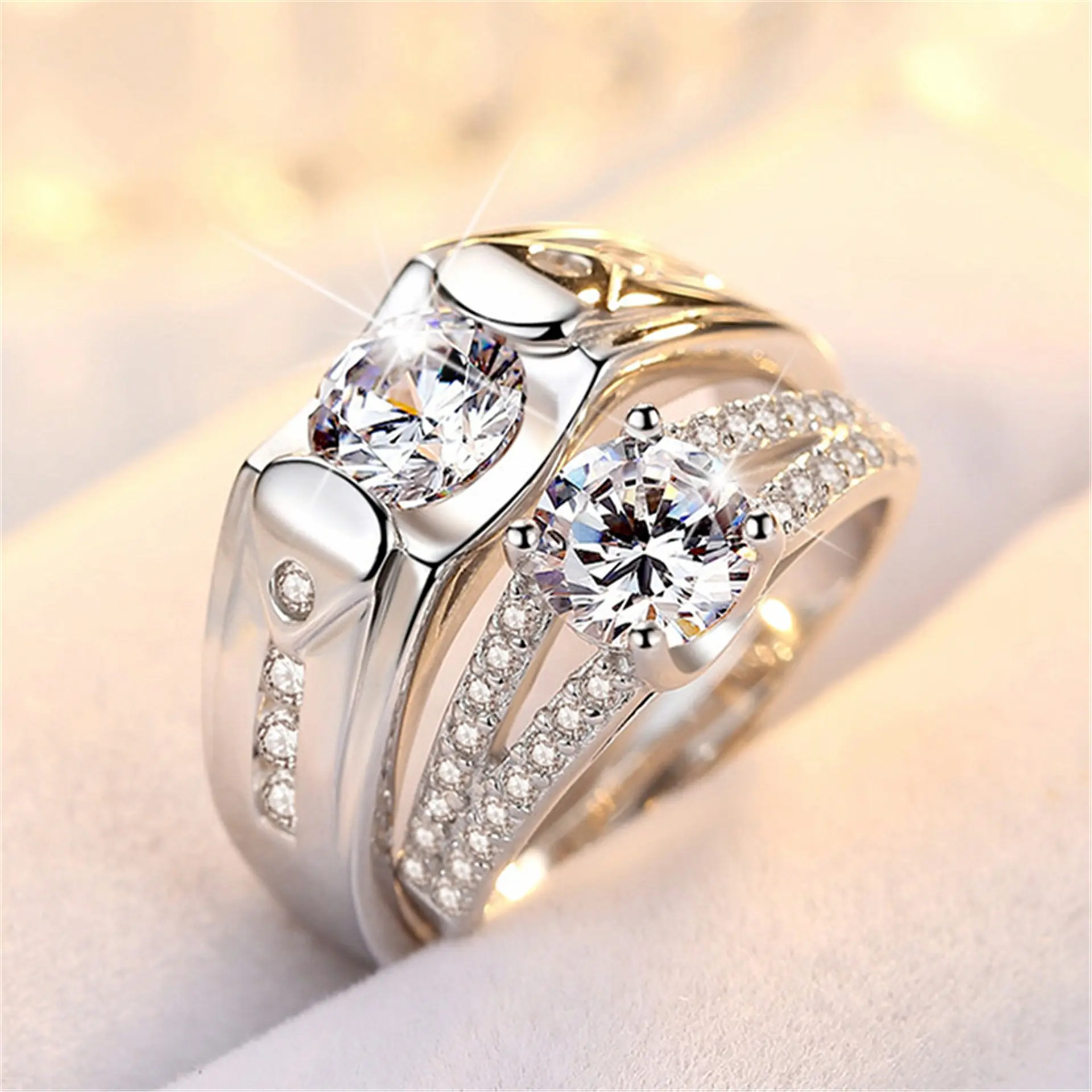 Fashion New Wedding Rings Copper Plated White Gold Rings Set Diamond Zircon Couple Rings