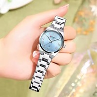 Montre Femme CURREN 9095 : Cadeau Romantique pour Petite Amie, Mode Or Acier Inoxydable Étanche Quartz Montre-Bracelet pour Dames
