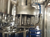 Usine d'embouteillage d'eau minérale entièrement automatique 12000BPH, ligne de production complète
