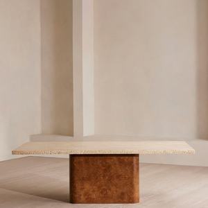 เฟอร์นิเจอร์ห้องรับประทานอาหารสมัยใหม่ ฐานไม้วีเนียร์ลายไม้ธรรมชาติ พร้อมท็อปหินทราเวอร์ทีนธรรมชาติสำหรับโต๊ะห้องนั่งเล่น - Product Image 1