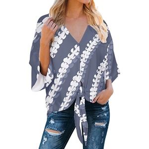 Blusas de Verano para Mujer con Estampado Floral Hawaiano Azul de Moda, Estilo Boho, Manga 3/4, Cuello en V, con Lazo Delantero, Camisas Casuales Holgadas con Estampado Floral - Product Image 1
