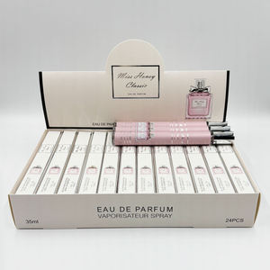 Vente directe d'usine de <span class=keywords><strong>parfum</strong></span> portable <span class=keywords><strong>pour</strong></span> <span class=keywords><strong>homme</strong></span> de 35 ml, adapté aux voyages et aux affaires - Product Image 1