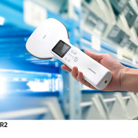 Chainway R2 UHF RFID Reader Handheld Swing Reader Impinj E710 Chip UHF Reader para gestión de joyas Escáner de código de barras opcional