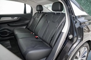 PRECIO DE FÁBRICA HONGQI EQM5 2024 Vehículos de Nueva Energía Automóvil de Fábrica de Vehículos Usados para Taxi Más de <span class=keywords><strong>7000</strong></span> Unidades en Stock - Product Image 4