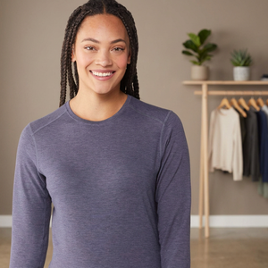 Camiseta informal de manga larga para mujer, camisa de cuerpo entero con patrón sólido con técnica teñida lisa, perfecta para el uso diario y con estilo - Product Image 1