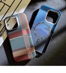 Pour <span class=keywords><strong>Apple</strong></span> <span class=keywords><strong>iPhone</strong></span> 15 Pro Max étui 14 <span class=keywords><strong>13</strong></span> Plus IP16 Pro Max magnétique mince PC motif en Fiber de carbone accessoires de téléphone portable couverture - Product Image 3