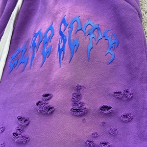 Shorts pour hommes en tissu délavé à l'acide, avec logo imprimé à l'écran, de haute qualité, style streetwear personnalisé, couleur unie, cordon de serrage, effet délavé - Product Image 4