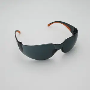 Factory Price Wholesale Custom PC Lens Protective Plastic Black Spectacles Safety Glasses Sunglasses