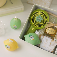 Großhandel Soja Wachs Duft kerzen mit Zitronen form Nettes Frucht aroma Geeignet für Geburtstags geschenke Meditations bad und Yoga