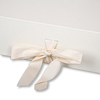 Boîte en papier pliable magnétique en forme de livre, laminage mat, boîte en papier recyclé pour vêtements, cosmétiques, parfums, bougies, emballages cadeaux
