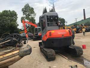 Mini-excavatrice d'occasion Hitachi ZX55UR avec pouce hydraulique - Product Image 4