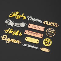 Étiquette Métallique Personnalisée et Embossée pour Vêtements, Jeans, Accessoires, Sacs, Chapeaux, Chaussures, Écharpes – Plaque et Logo en Métal