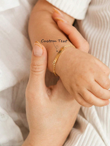 DuoYing Unique 18K chapado en oro de acero inoxidable nombre del bebé pulsera cumpleaños niños grabado láser personalizado perfecto Santa secreto <span class=keywords><strong>regalo</strong></span> - Product Image 4