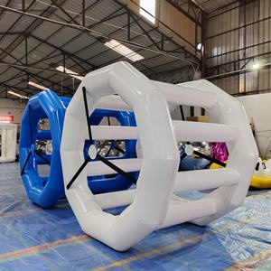 Precio al por mayor PVC Inflable Agua Caminar Rodillos Personalizables Tamaños Colores Resort Hotel Piscina Ocio Entretenimiento - Product Image 4